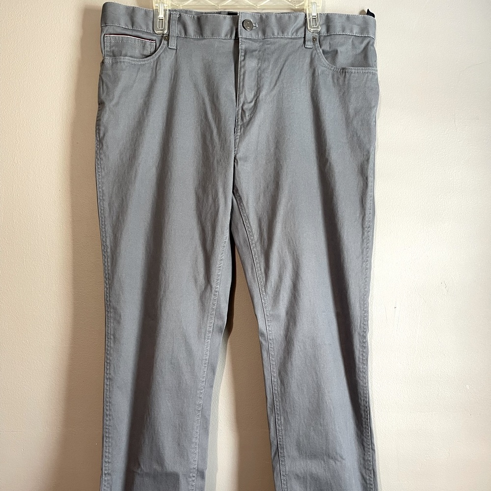 Tommy Hilfiger Men’s Chino Pants